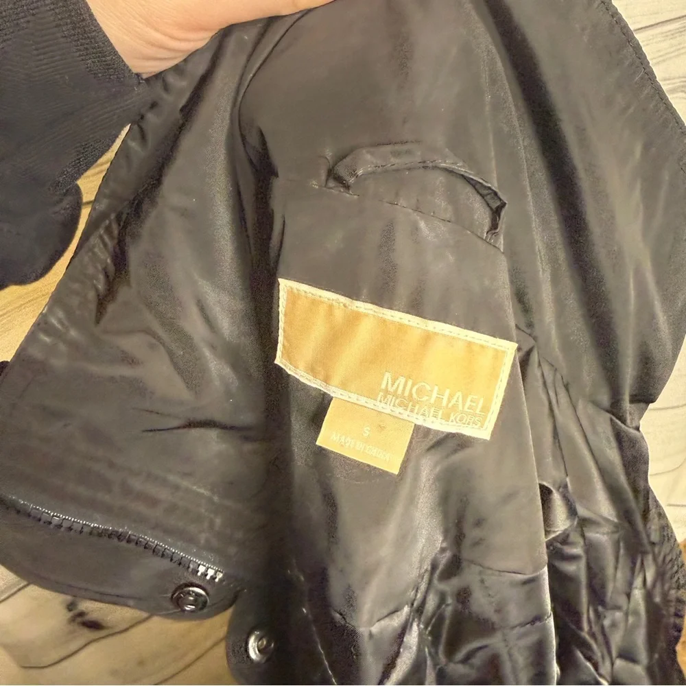 Michael Kors Black rain jacket with many pockets